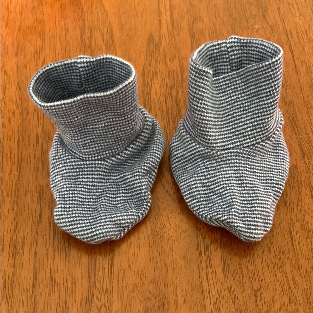 🍓3/$10 George Organic Cotton Baby Booties size 0-3m